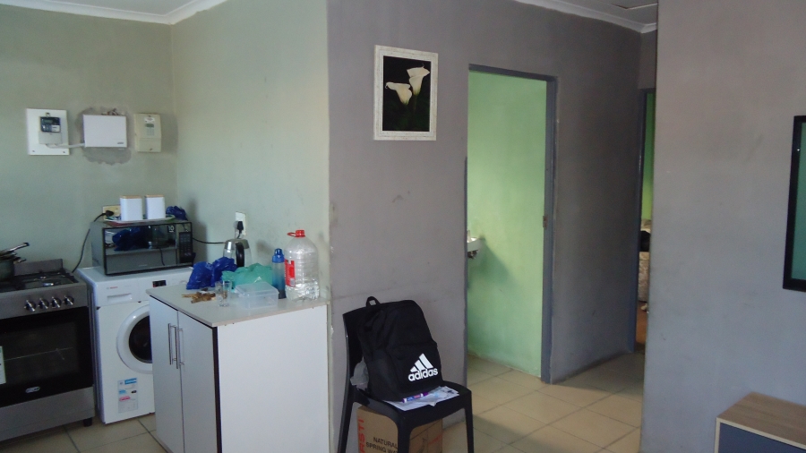 2 Bedroom Property for Sale in Nomzamo Western Cape